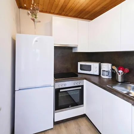 Adults Only With Pool Apartmán